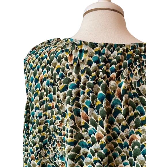 NWOT Artsy Colorful Peacock Cold shoulder Bell 3/4 Sleeve Asymmetrical Blouse 3X - Picture 8 of 11